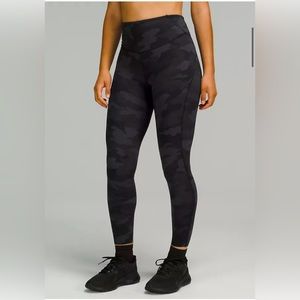 Lululemon size 4 base pace leggings